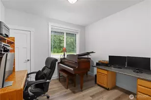 10135 Albany Park Ln SW, Rochester, WA 98579 - Photo 14