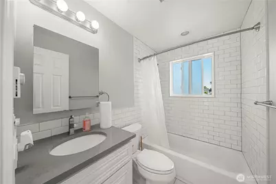 809 N 6th Street, Renton, WA 98057 - Photo 30
