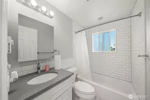 809 N 6th St, Renton, WA 98057 - Photo 30
