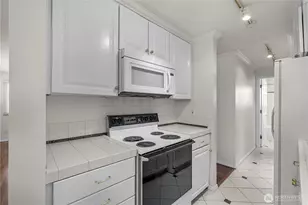 809 N 6th St, Renton, WA 98057 - Photo 16