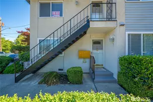 809 N 6th St, Renton, WA 98057 - Photo 10