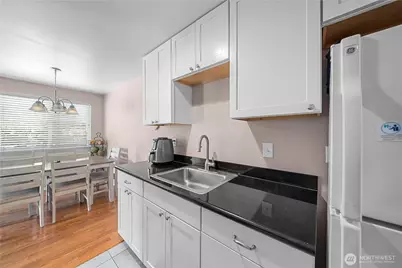 809 N 6th Street, Renton, WA 98057 - Photo 36