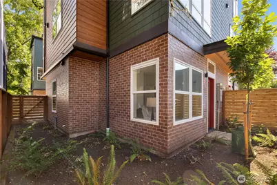 1704 A N 47th Street, Seattle, WA 98103 - Photo 28