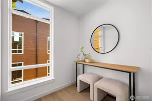 1704 A N 47th St, Seattle, WA 98103 - Photo 18