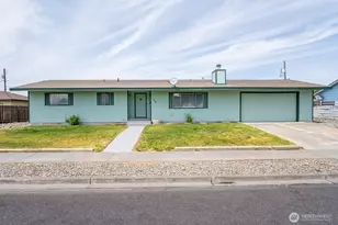 530 W Crest, Moses Lake, WA 98837 - Photo 2