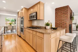 16405 SE 145th St, Renton, WA 98059 - Photo 6