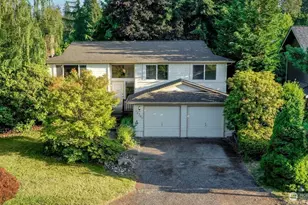 12705 SE 74th St, Newcastle, WA 98056 - Photo 2