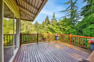 12705 SE 74th St, Newcastle, WA 98056 - Photo 28