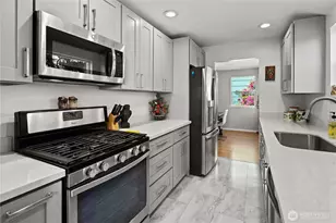 707 W Bertona St, Seattle, WA 98119 - Photo 6