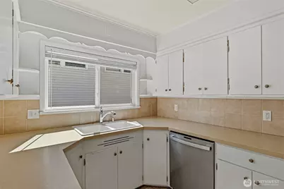 2407 NW 60th Street, Seattle, WA 98107 - Photo 12