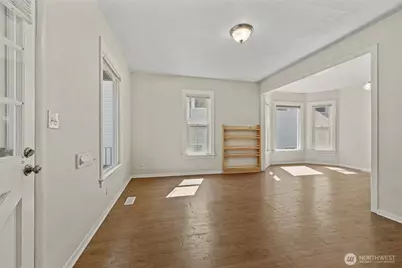 2407 NW 60th Street, Seattle, WA 98107 - Photo 4
