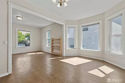 2407 NW 60th Street, Seattle, WA 98107 - Photo 8