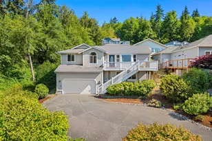 17725 Baywatch Ct NE, Poulsbo, WA 98370 - Photo 2