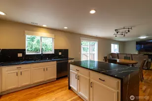 11515 138th St Ct E, Puyallup, WA 98374 - Photo 10