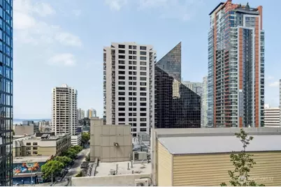 300 Virginia Street #812, Seattle, WA 98121 - Photo 10
