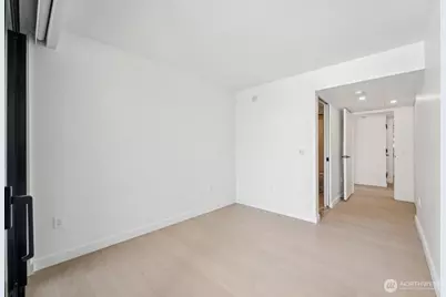 300 Virginia Street #812, Seattle, WA 98121 - Photo 12