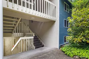 9494 Redmond Woodinville Road NE, Redmond, WA 98052 - Photo 2
