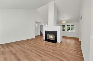 3851 Ambleside Ln NE, Bremerton, WA 98311 - Photo 8