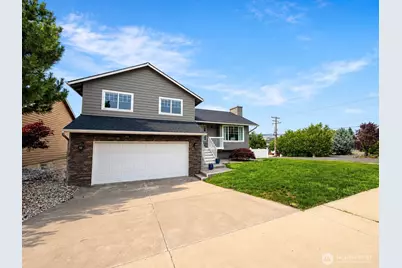 576 Saddle Rock Loop, Wenatchee, WA 98801 - Photo 2