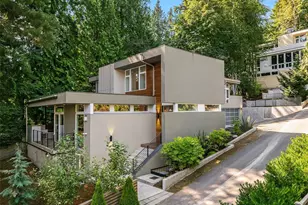 10827 NE 108th Ln, Kirkland, WA 98033 - Photo 1