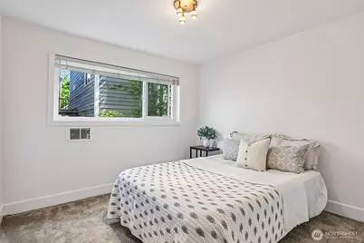 8354 11th Avenue NW #5, Seattle, WA 98117 - Photo 14