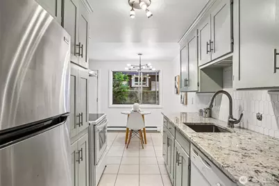 8354 11th Avenue NW #5, Seattle, WA 98117 - Photo 12