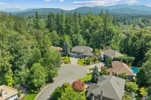 26555 SE 15th St, Sammamish, WA 98075 - Photo 40