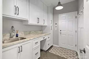 26555 SE 15th St, Sammamish, WA 98075 - Photo 22