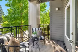 150 102nd Ave SE, Bellevue, WA 98004 - Photo 8