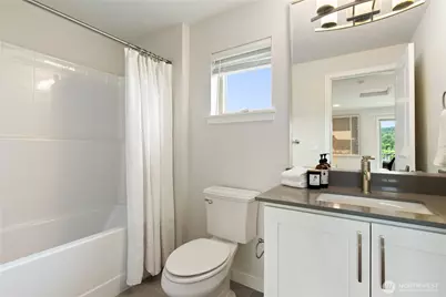 1429 8th Avenue NE #8, Issaquah, WA 98029 - Photo 28