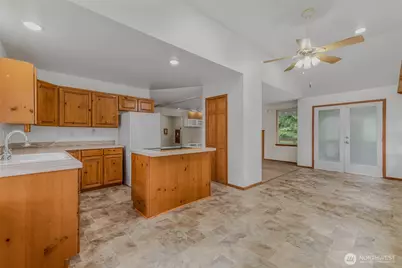 390 E Lakeshore Drive, Shelton, WA 98584 - Photo 6
