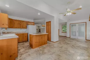 390 E Lakeshore Dr, Shelton, WA 98584 - Photo 6