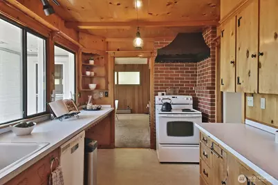 848 Old Beach Road, Freeland, WA 98249 - Photo 10
