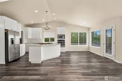 330 E Bay Drive NE, Olympia, WA 98506 - Photo 4