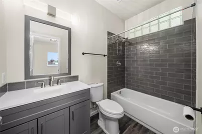 330 E Bay Drive NE, Olympia, WA 98506 - Photo 12