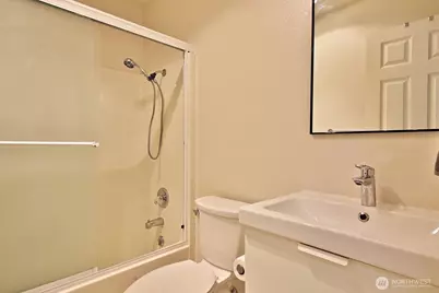 137 4th Street #A2, Langley, WA 98260 - Photo 4