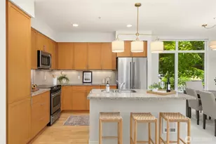 190 Harbor Square Loop NE, Bainbridge Island, WA 98110 - Photo 8