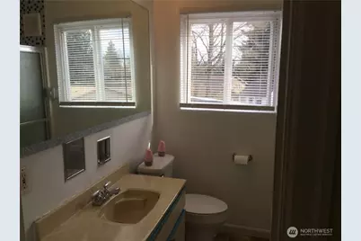 801 Pecks Drive #A, Everett, WA 98203 - Photo 12