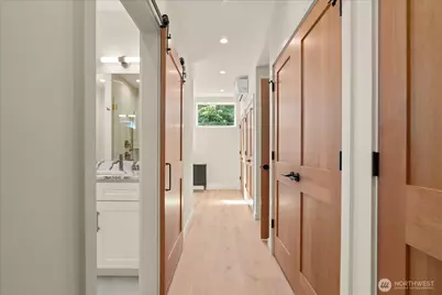 13702 37th Avenue NE, Seattle, WA 98125 - Photo 16