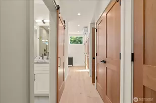 13702 37th Ave NE, Seattle, WA 98125 - Photo 16