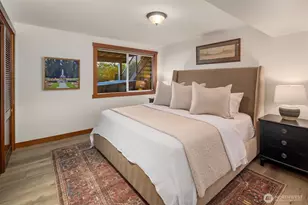 10929 SE Lake Rd, Bellevue, WA 98004 - Photo 22