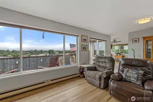 303 S 5th St, Mount Vernon, WA 98274 - Photo 4