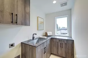 7912 34th Ave SW, Seattle, WA 98126 - Photo 16
