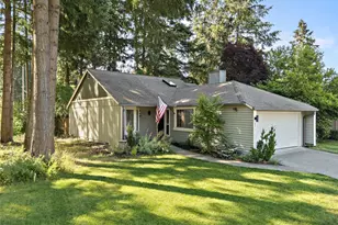 651 Malibu Dr SE, Lacey, WA 98503 - Photo 2