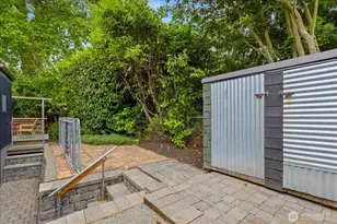 2804 Prosch Ave W, Seattle, WA 98119 - Photo 32