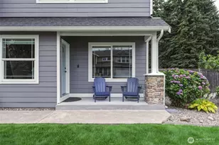 303 135th Pl SE, Rainier, WA 98576 - Photo 4