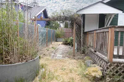 8608 S Thompson Avenue, Tacoma, WA 98444 - Photo 16