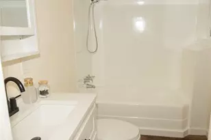 8608 S Thompson Ave, Tacoma, WA 98444 - Photo 12