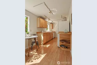8011 SE 57th Street, Mercer Island, WA 98040 - Photo 6