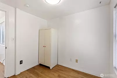 8614 Renton Avenue S, Seattle, WA 98118 - Photo 16